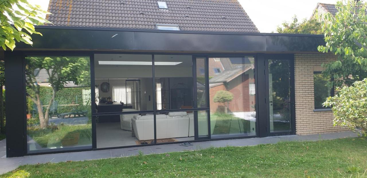 Prive Kamer Met Eigen Douche En Lavabo Homestay Bruges