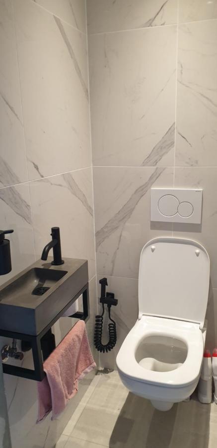 Alloggio in famiglia Prive Kamer Met Eigen Douche En Lavabo
