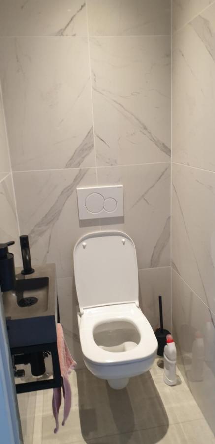 Alloggio in famiglia Prive Kamer Met Eigen Douche En Lavabo