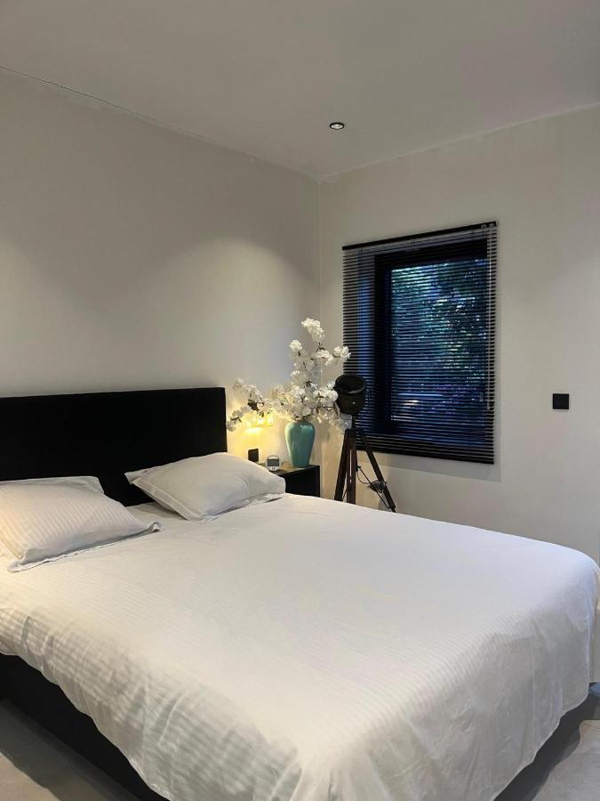 Prive Kamer Met Eigen Douche En Lavabo Alloggio in famiglia Bruges